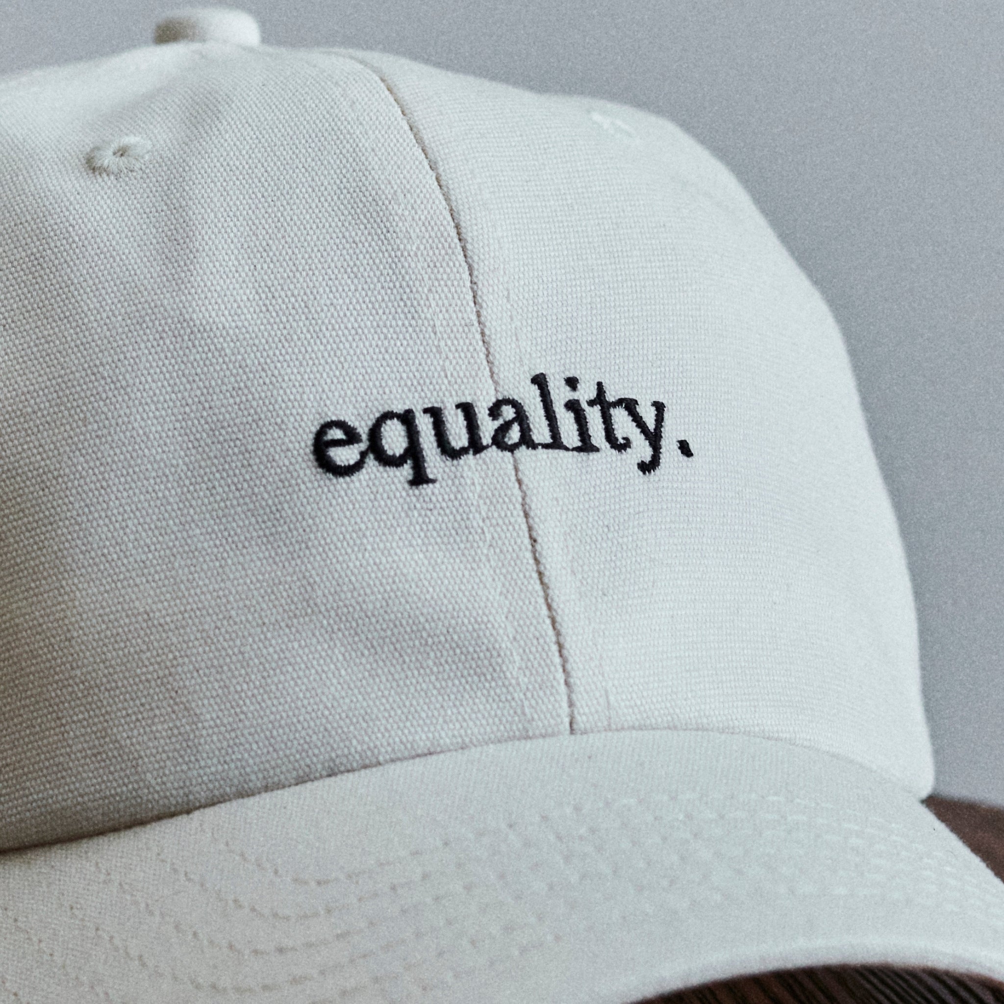 Nahaufnahme Equality Cap - UN Women Deutschland | Credit: UN Women Deutschland/ Maxine van Endert