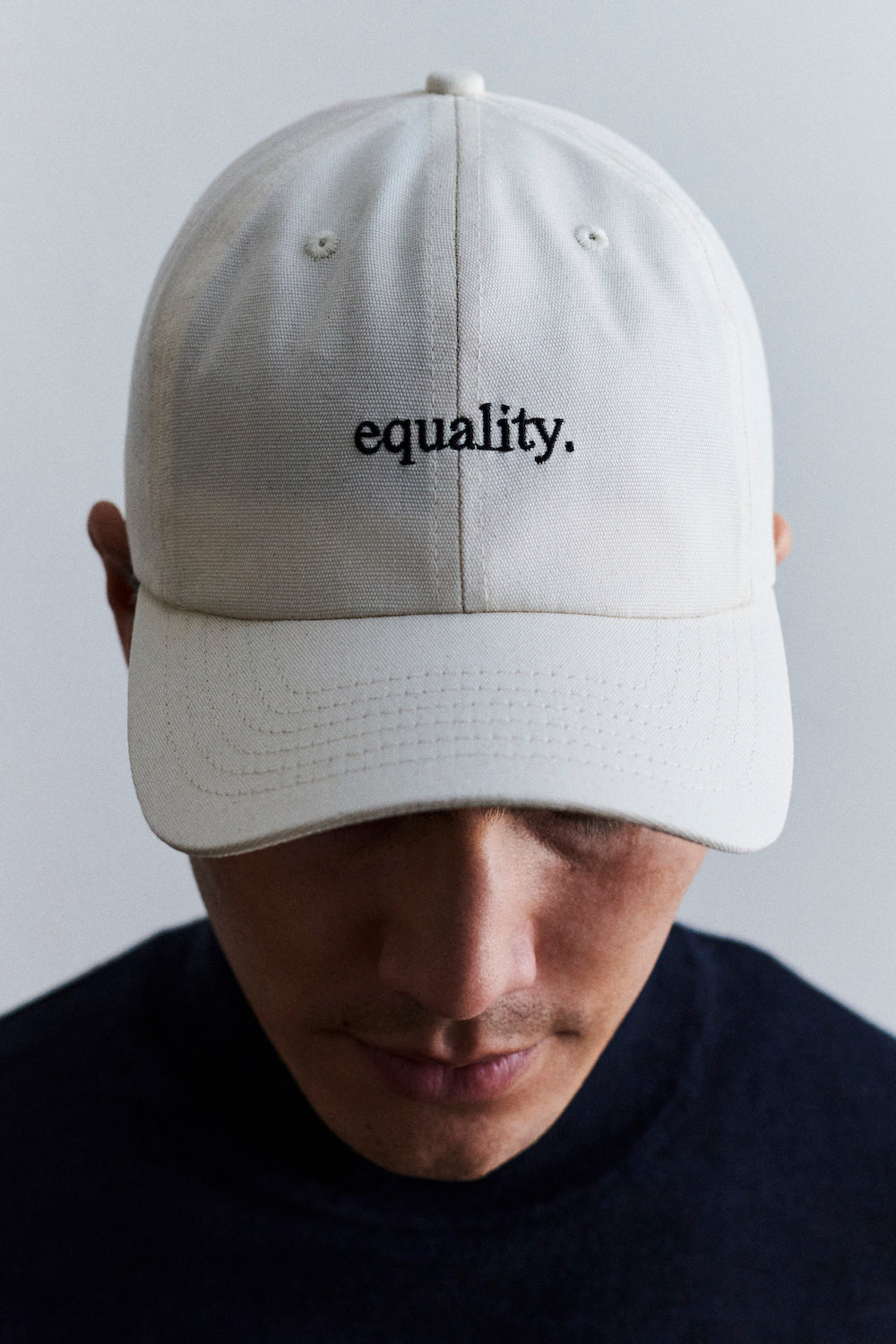 Mann mit Equality Cap - UN Women Deutschland | Credit: Maxine van Endert